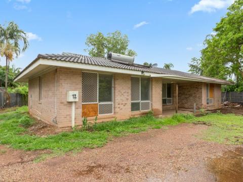 12 Brazil Crescent Karama NT 0812