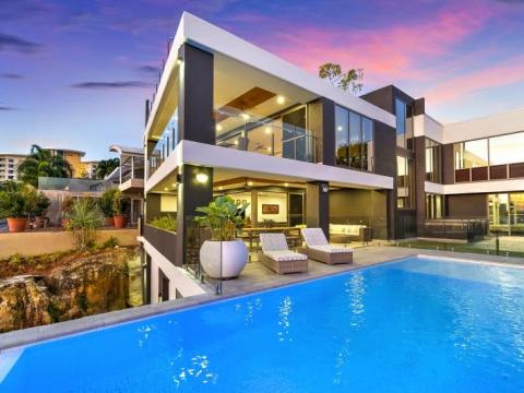 13 Cullen Bay Crescent Cullen Bay NT 0820