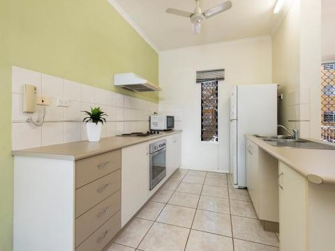 2/17 Sunset Drive Coconut Grove NT 0810