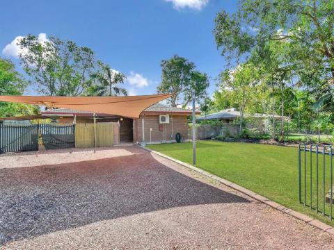 23 Cobham Court Moulden NT 0830