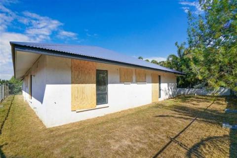 8 Yirra Crescent Rosebery